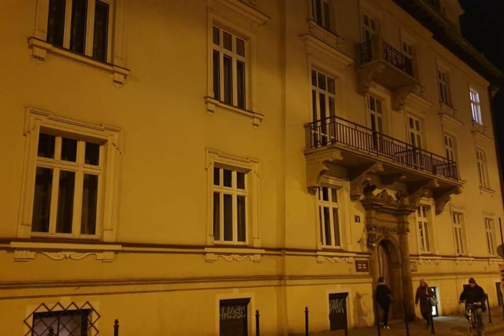 Bright&Comfy Apt -Few Min To Main Square Kraków Exteriör bild